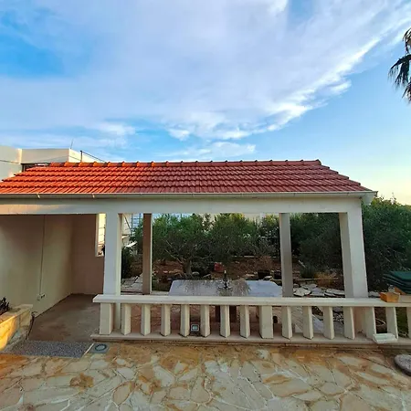 Roza Villa *