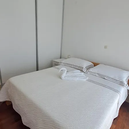 Roza Villa